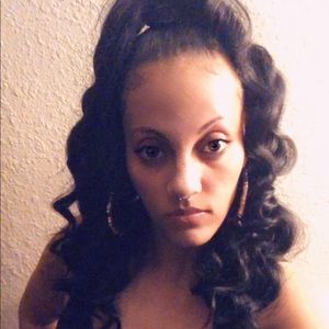 Meet your Posher, Fatima